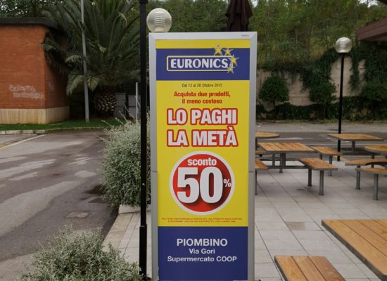 Comunicazione Esterna Temporanea – Cliente Euronics Totem Pubblicitario Mcdonald’s Piombino